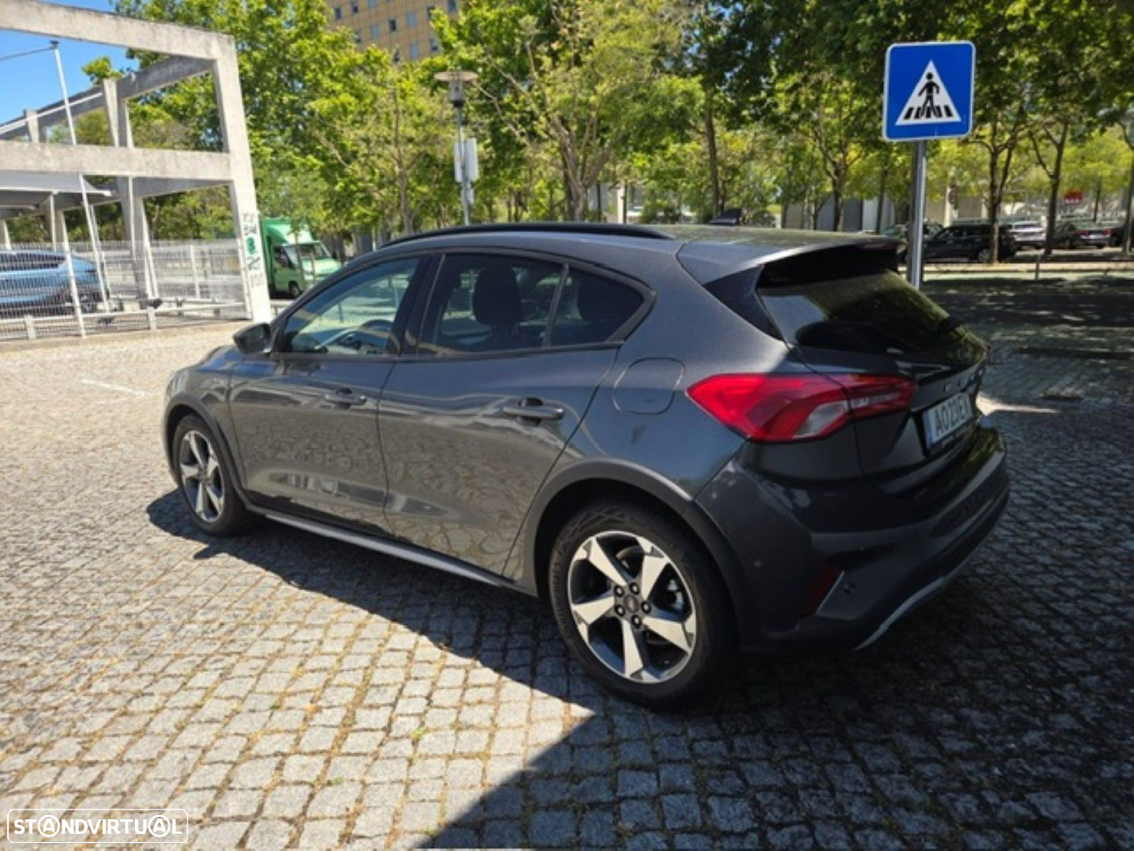 Ford Focus 1.0 EcoBoost MHEV ST-Line - 10