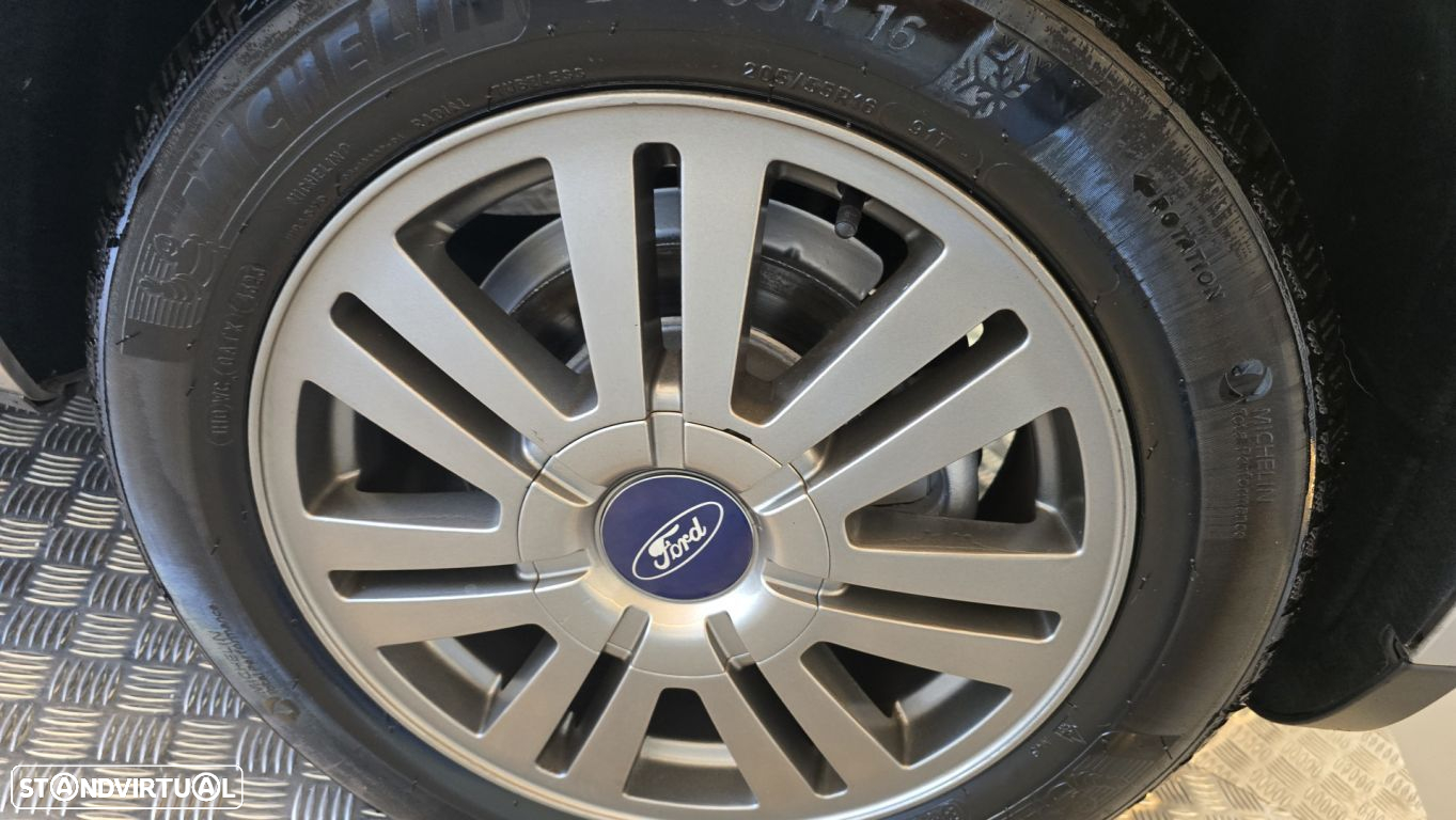 Ford Focus C-Max 1.6 TDCi Ghia - 26