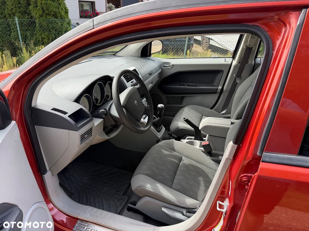Dodge Caliber 1.8 SXT - 9
