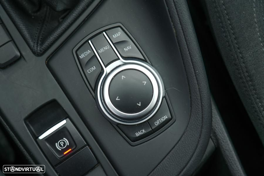 BMW X1 16 d sDrive Advantage - 13