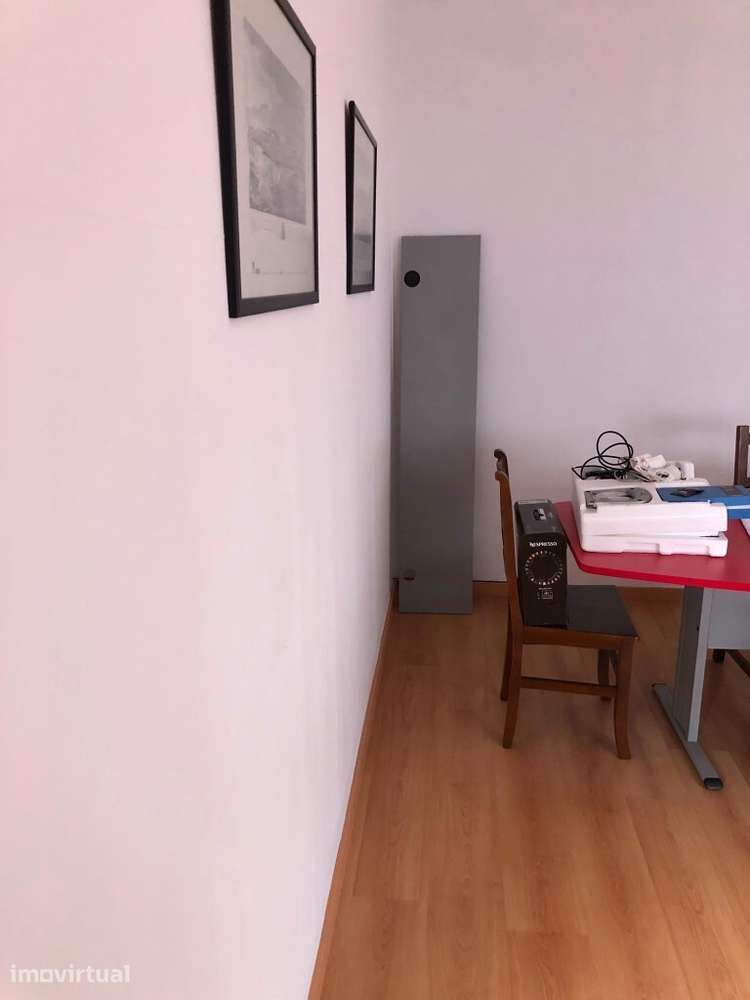 Arrenda-se Escritório no centro da Vila de Prado - Grande imagem: 3/10