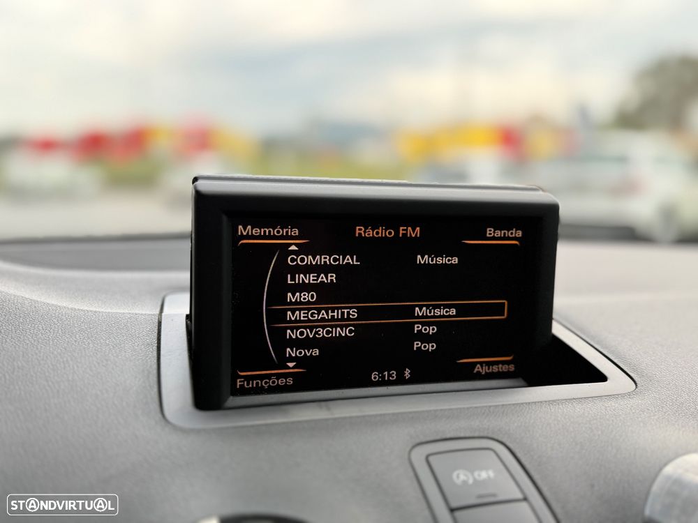 Audi A1 1.6 TDI S line Sport Pack - 12