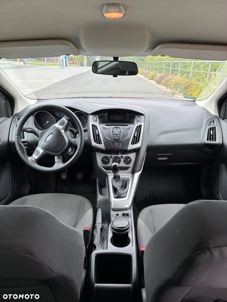 Ford Focus 1.6 Trend - 8