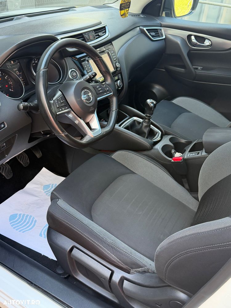 Nissan Qashqai 1.2 DIG-T Start/Stop N-Connecta - 9