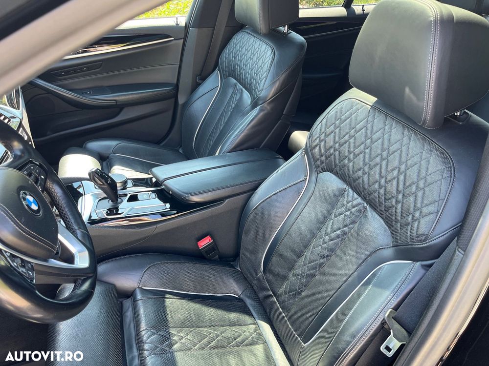 BMW Seria 5 530i xDrive AT - 25