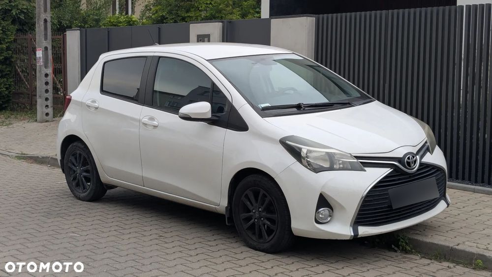 Toyota Yaris 1.33 Premium - 3