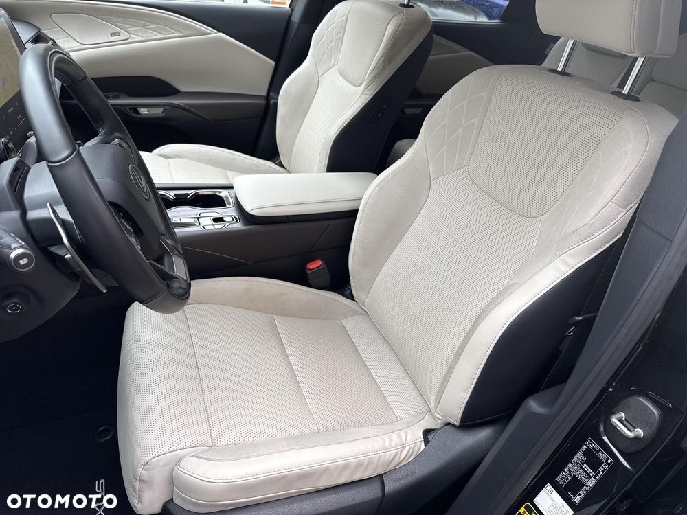 Lexus RX - 15