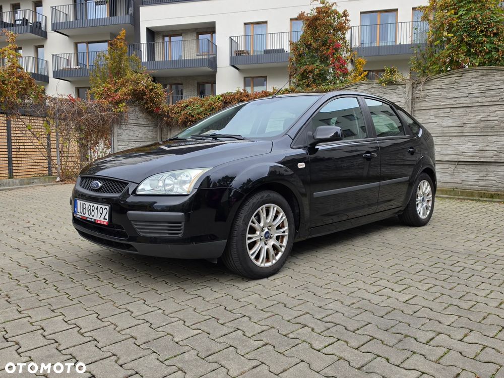 Ford Focus 1.6 16V Fun X - 1