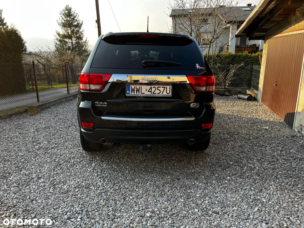 Jeep Grand Cherokee - 19