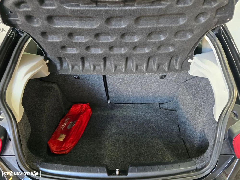 SEAT Ibiza 1.2 12V Reference - 23