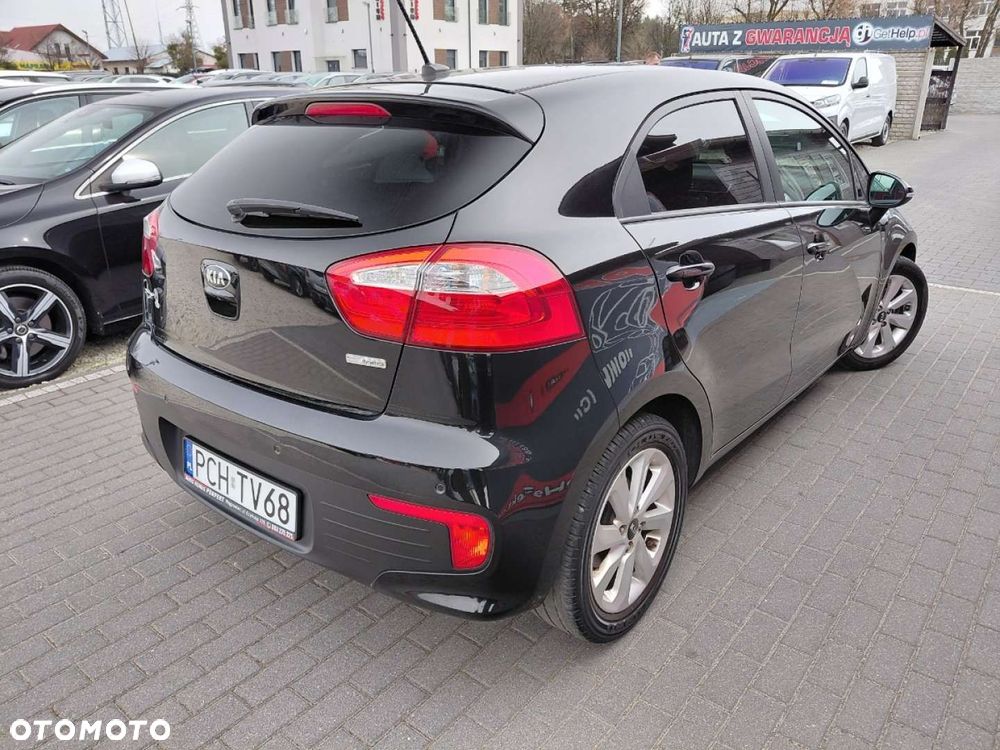 Kia Rio - 8