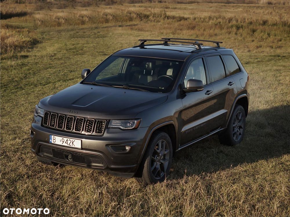 Jeep Grand Cherokee - 12
