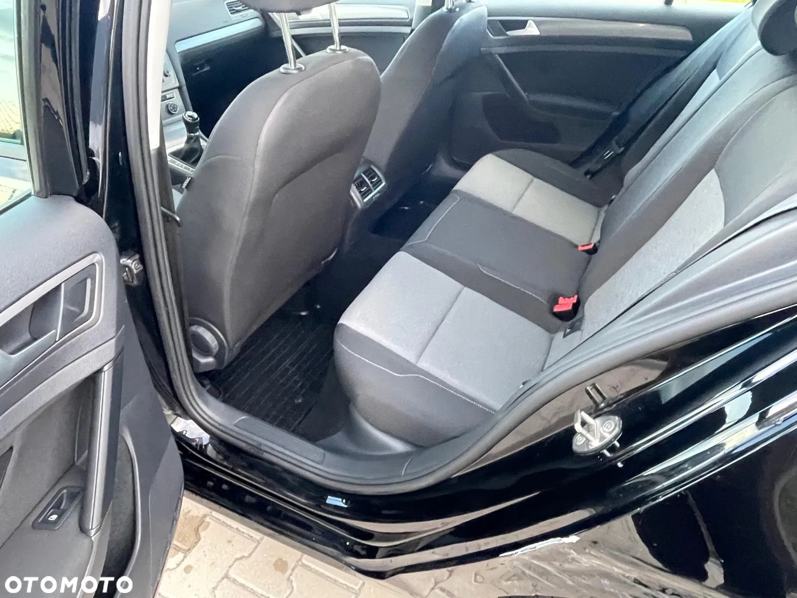 Volkswagen Golf 1.2 TSI BlueMotion Technology Comfortline - 15