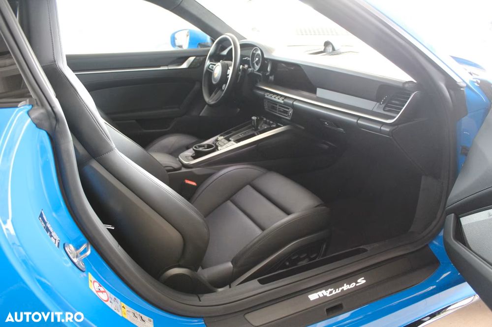 Porsche 911-TURBO-S Standard - 24