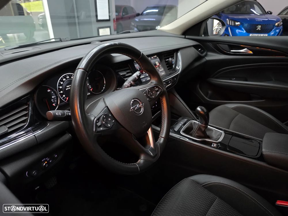 Opel Insignia Sports Tourer 1.6 CDTi Cosmo S/S J17 - 20