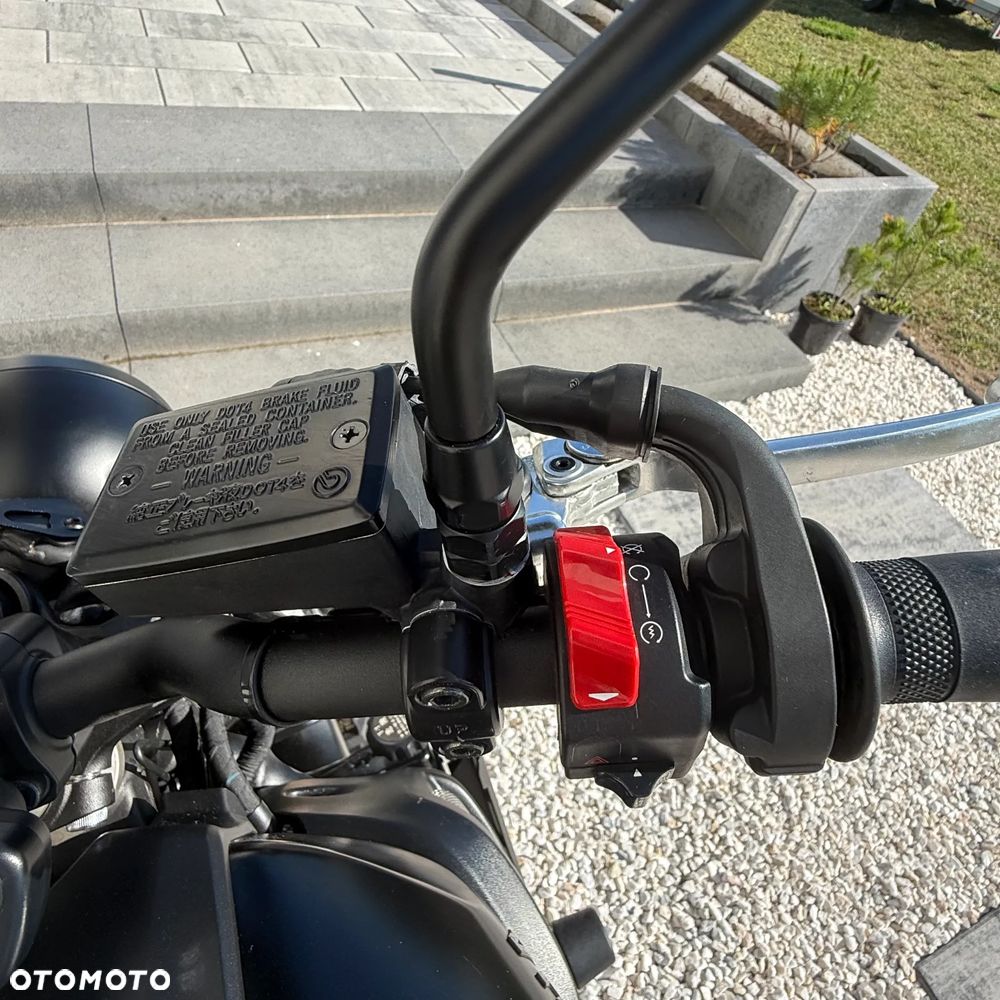 Yamaha XSR - 20