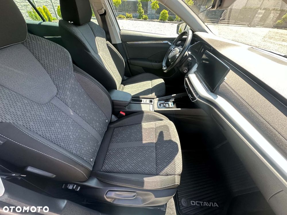 Skoda Octavia 2.0 TDI 4x4 Style DSG - 26