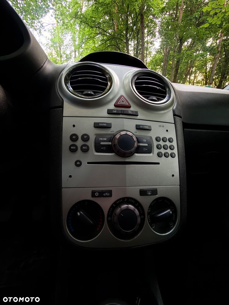 Opel Corsa - 17