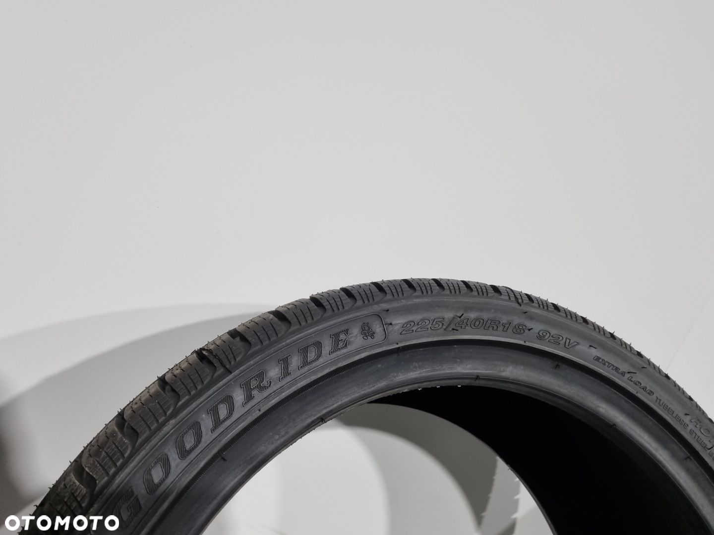 GOODRIDE SW608 225/40R18 92V NOWA 16r 1X - 4