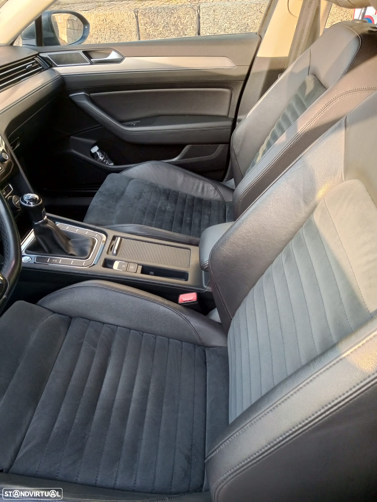 VW Passat Variant 2.0 TDi Highline - 8