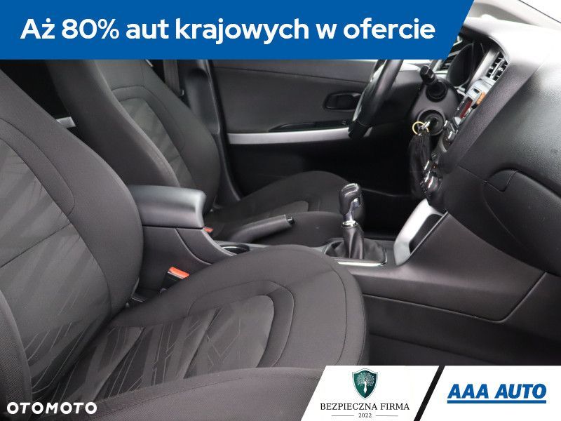Kia Ceed - 11