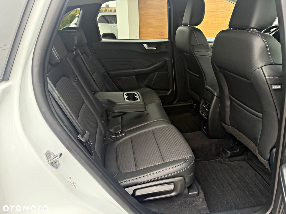 Ford Kuga 2.0 EcoBlue 4x4 TITANIUM - 29
