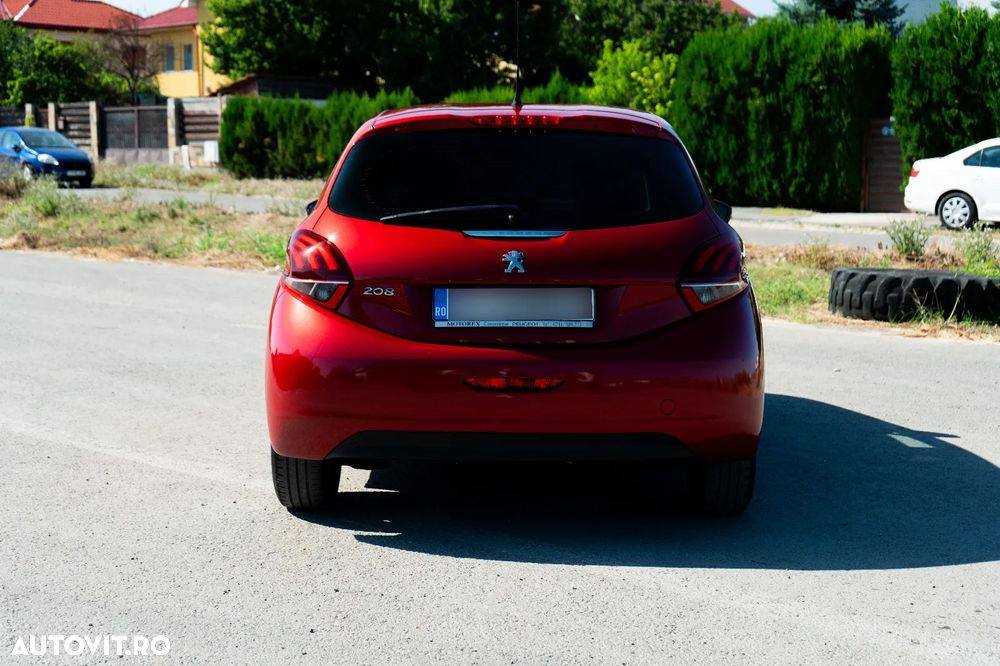 Peugeot 208 1.2 L PureTech Active - 11