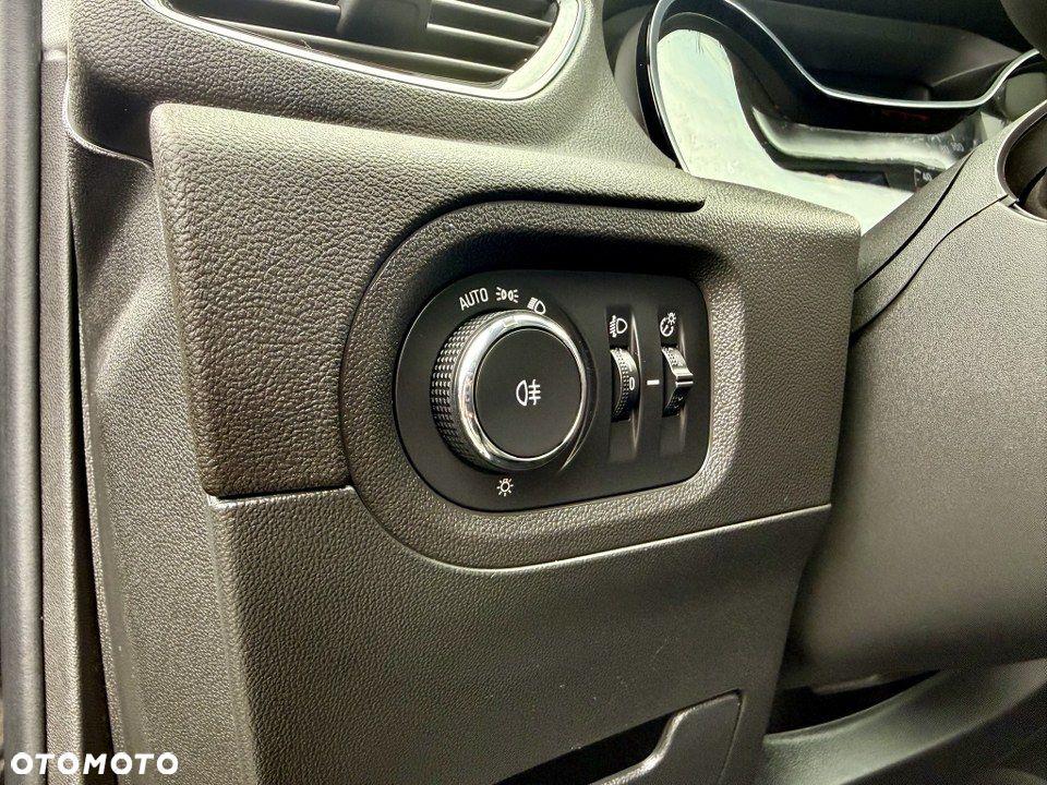 Opel Grandland X 1.2 Start/Stop INNOVATION - 23