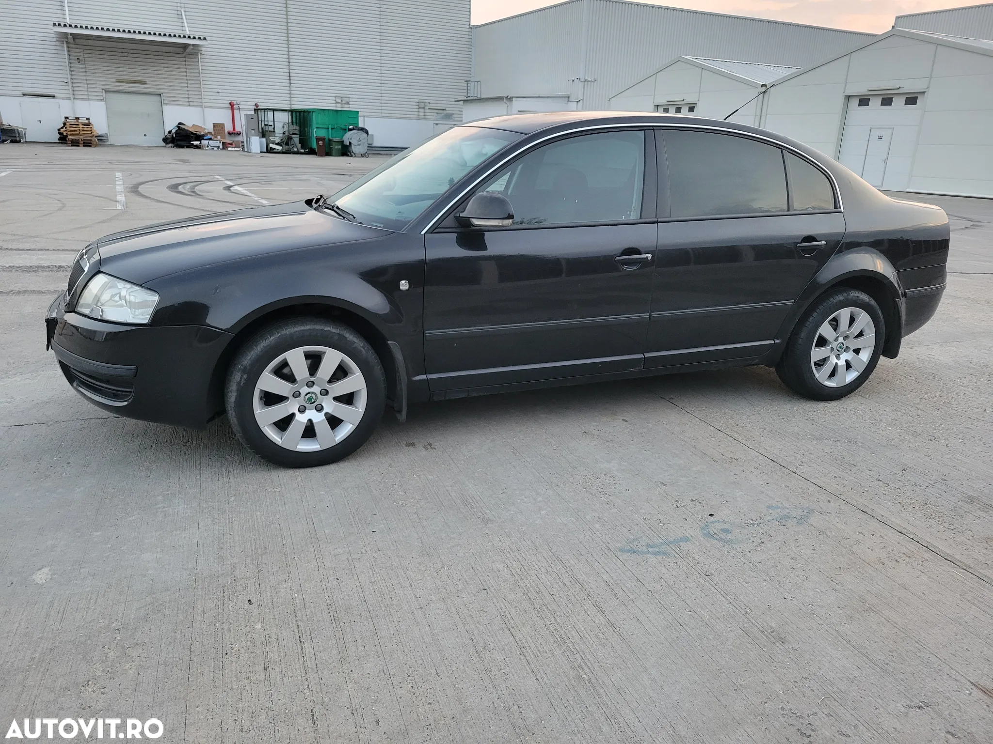 Skoda Superb 1,9 TDI Comfort - 4