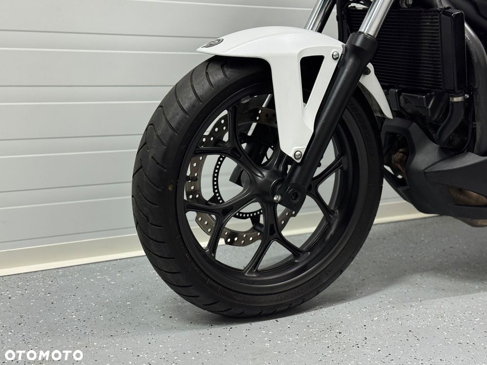 Honda NC - 19