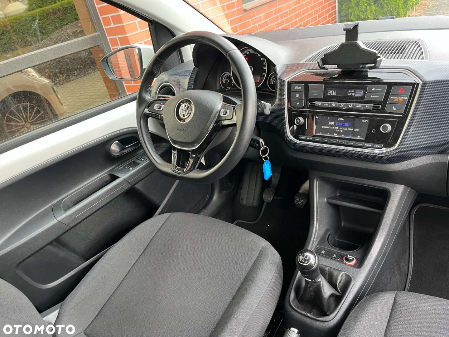 Volkswagen up! 1.0 high - 7