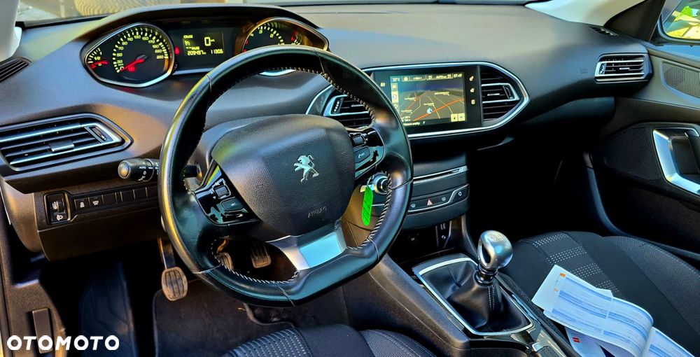 Peugeot 308 BlueHDi FAP 120 Stop & Start Allure - 22
