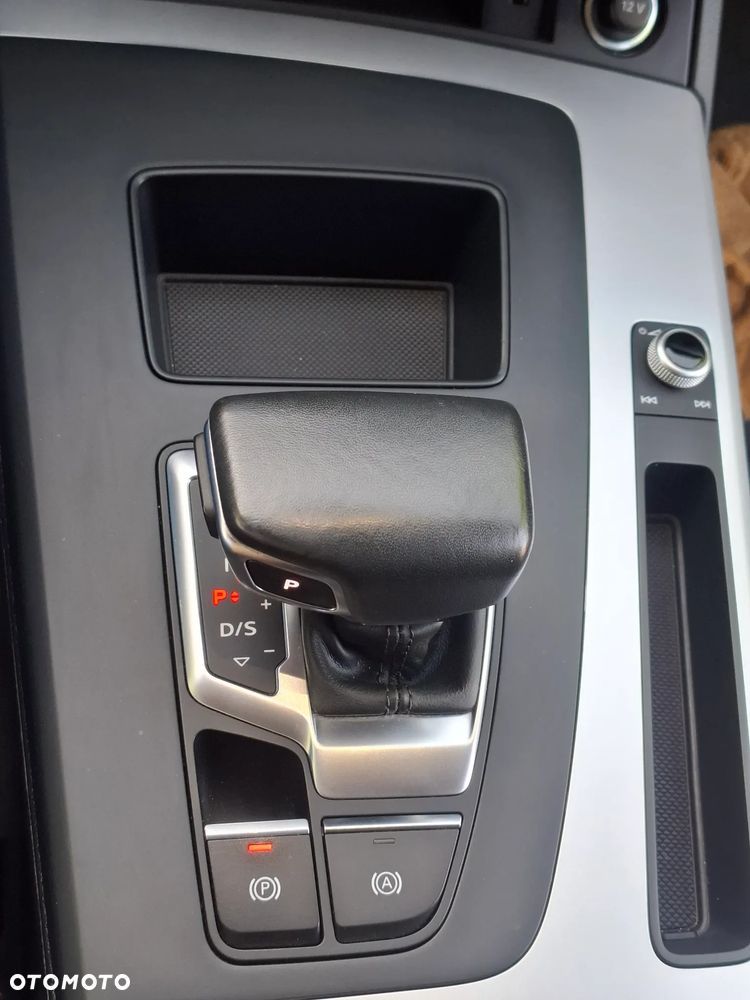 Audi Q5 40 TDI quattro S tronic S line business - 19