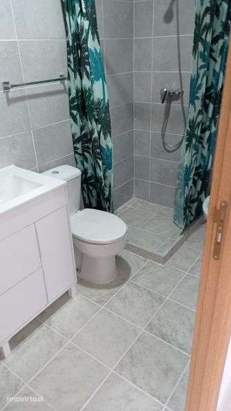 Arrenda se T2 por 600€ mês e T1 por 450€ mês - Grande imagem: 4/8