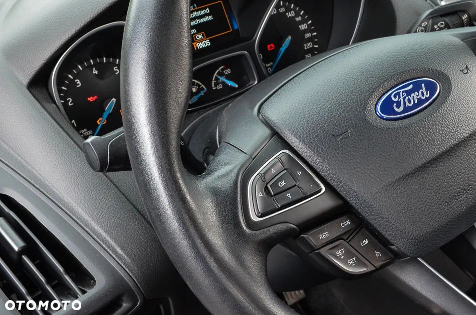 Ford Focus 1.0 EcoBoost Active X - 25