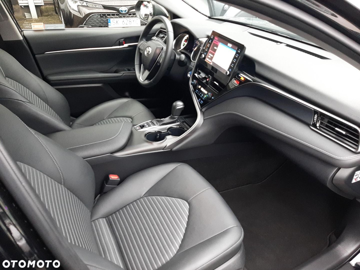 Toyota Camry - 7