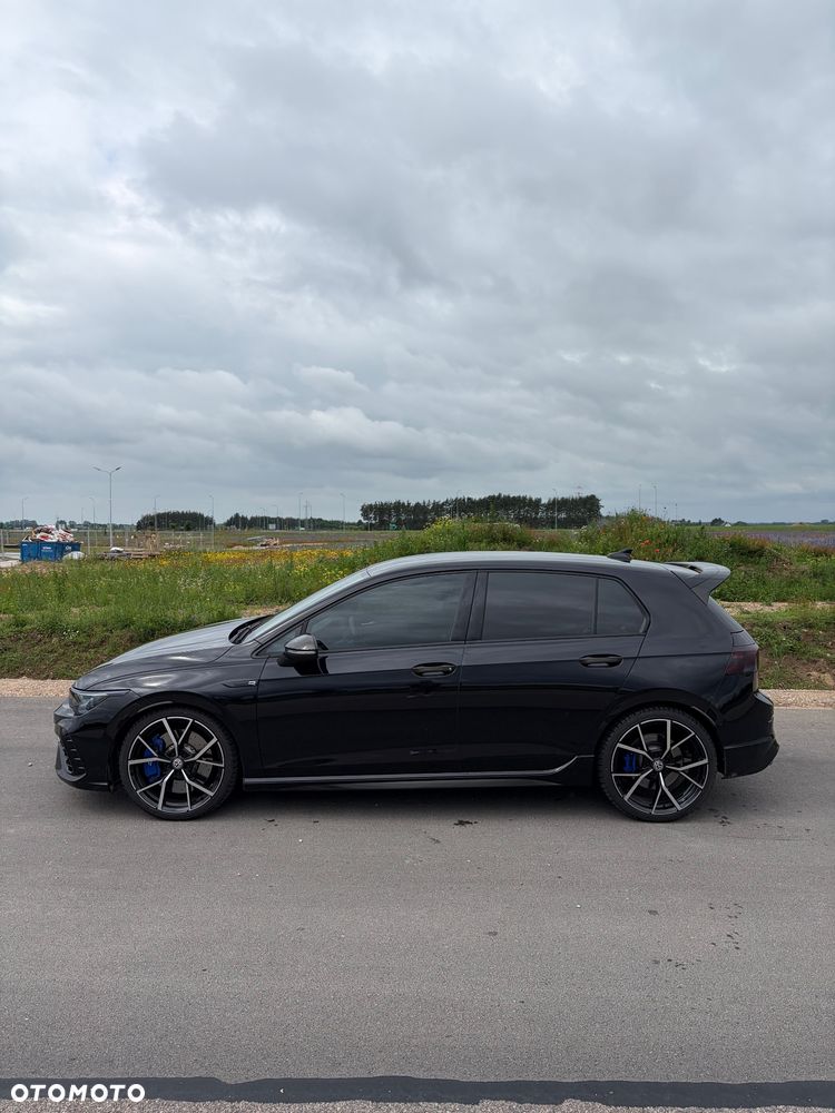 Volkswagen Golf - 11