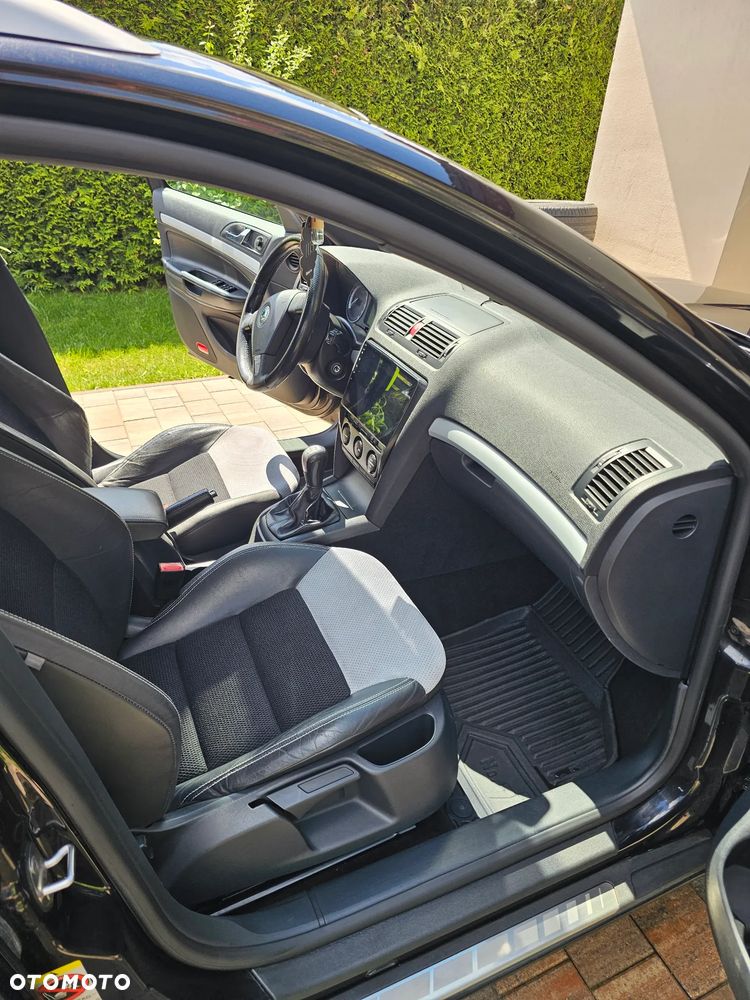 Skoda Octavia 2.0 TDI RS - 8