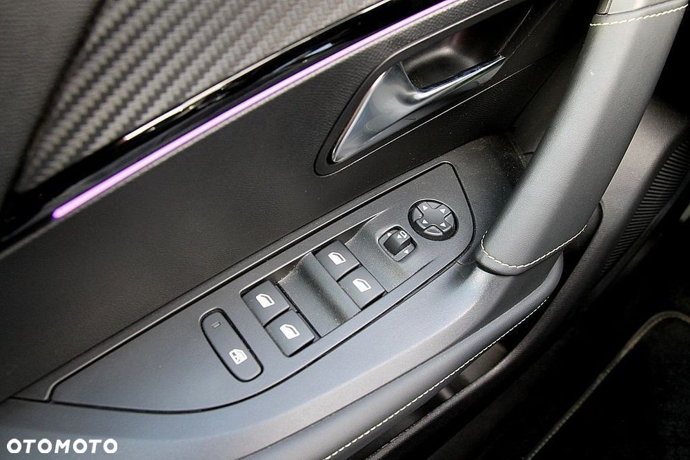 Peugeot 2008 1.2 PureTech GT S&S EAT8 - 19