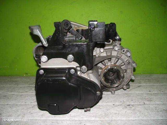 Caixa de Velocidades Volkswagen Polo 1.6 Tdi - 02R301103F -2009 / 2014 - 3