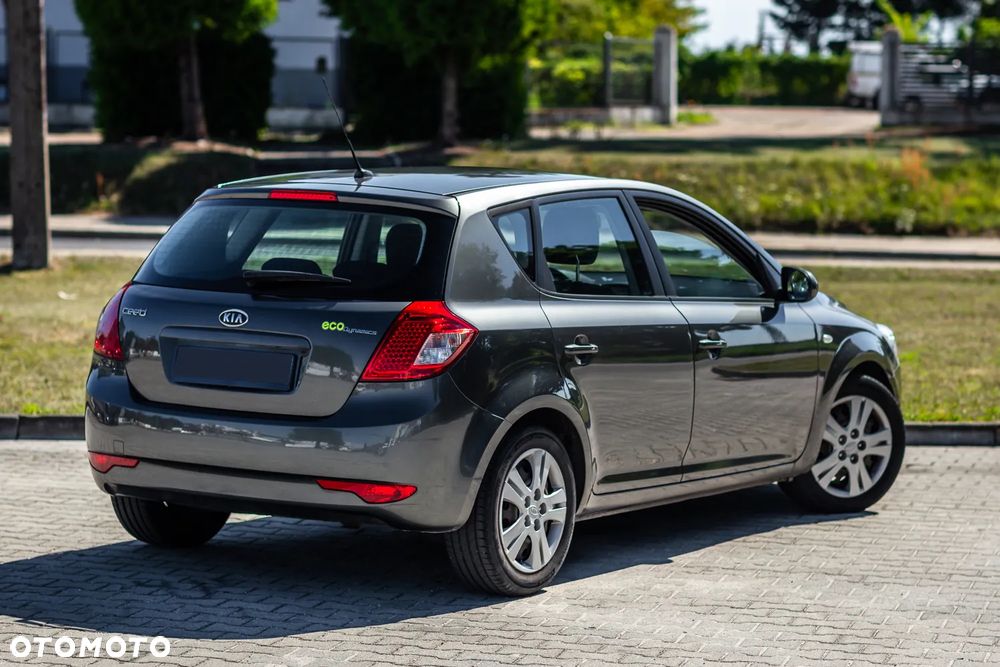 Kia Ceed 1.4 CVVT Attract - 10