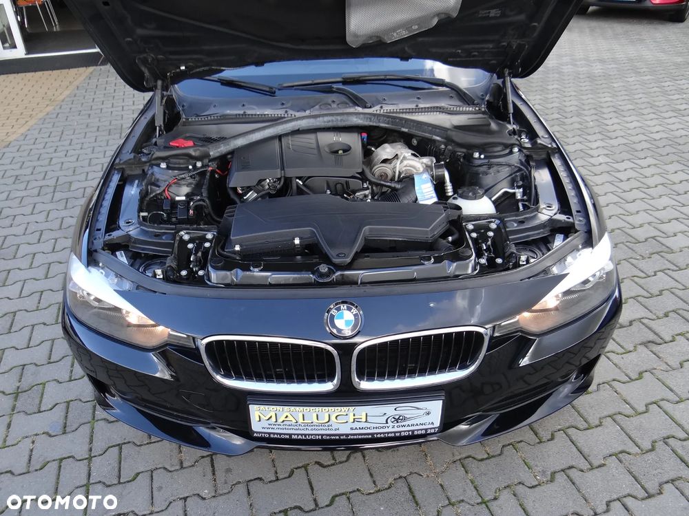 BMW Seria 3 316i Sport Line - 38