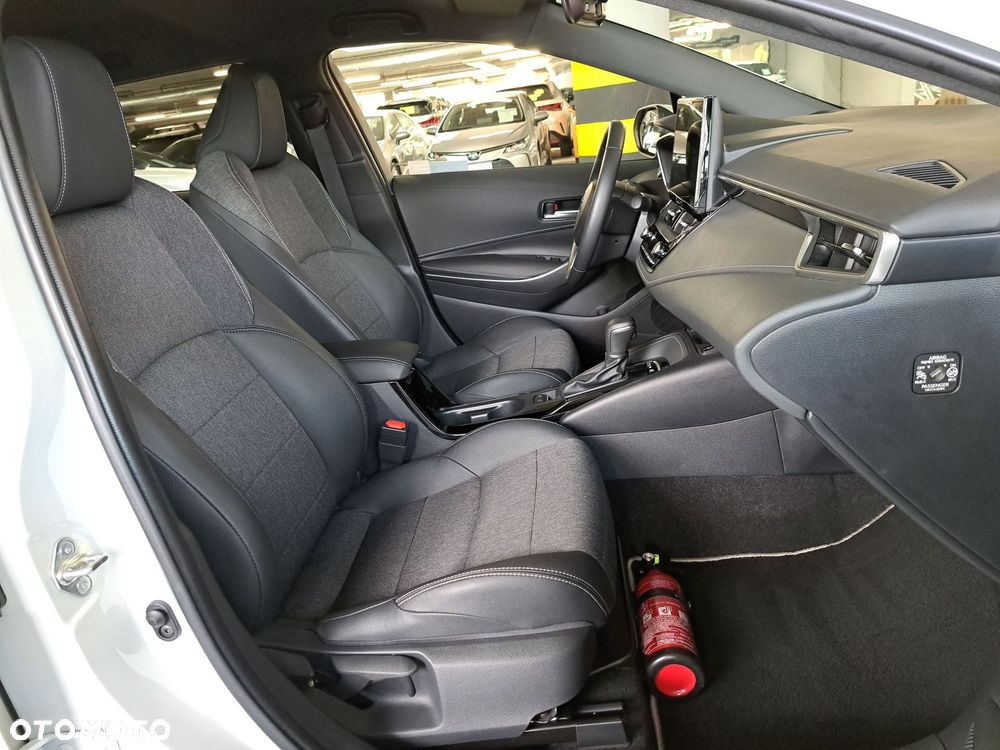 Toyota Corolla 1.8 Hybrid Style - 12