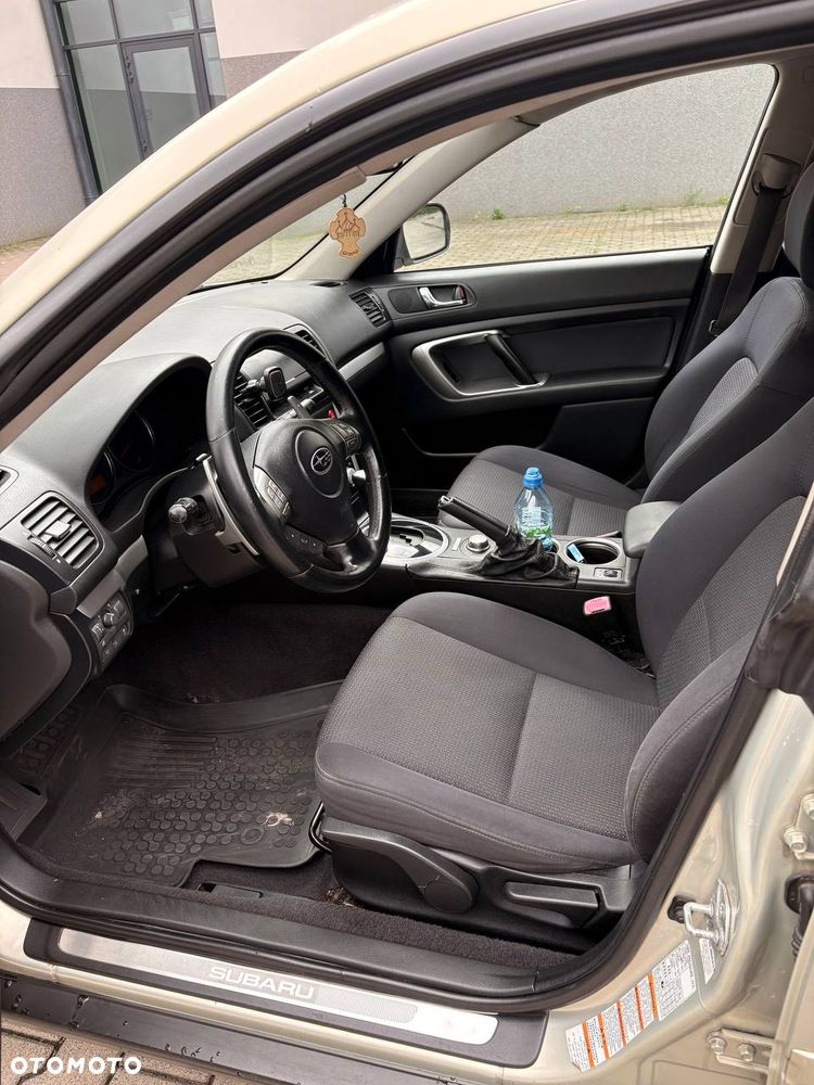 Subaru Outback 3.0 R GX - 11