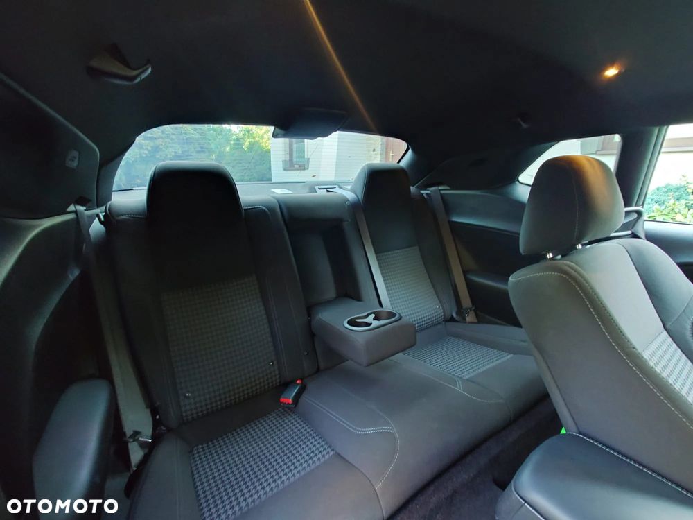 Dodge Challenger 3.6 SXT - 23