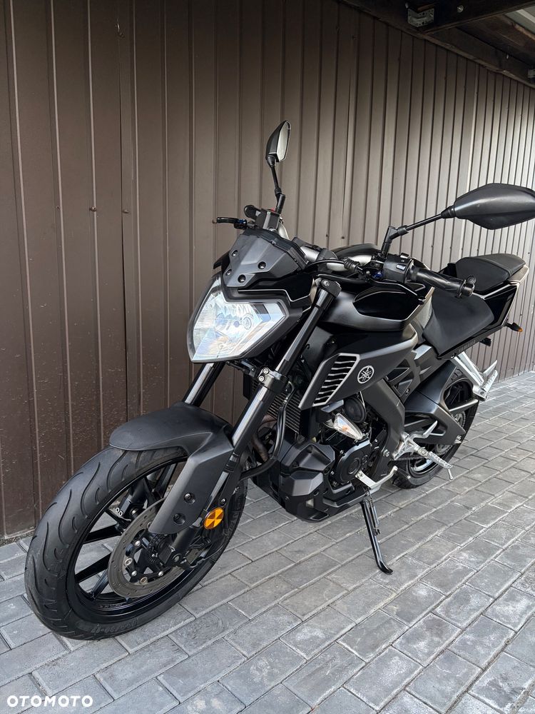 Yamaha MT - 27