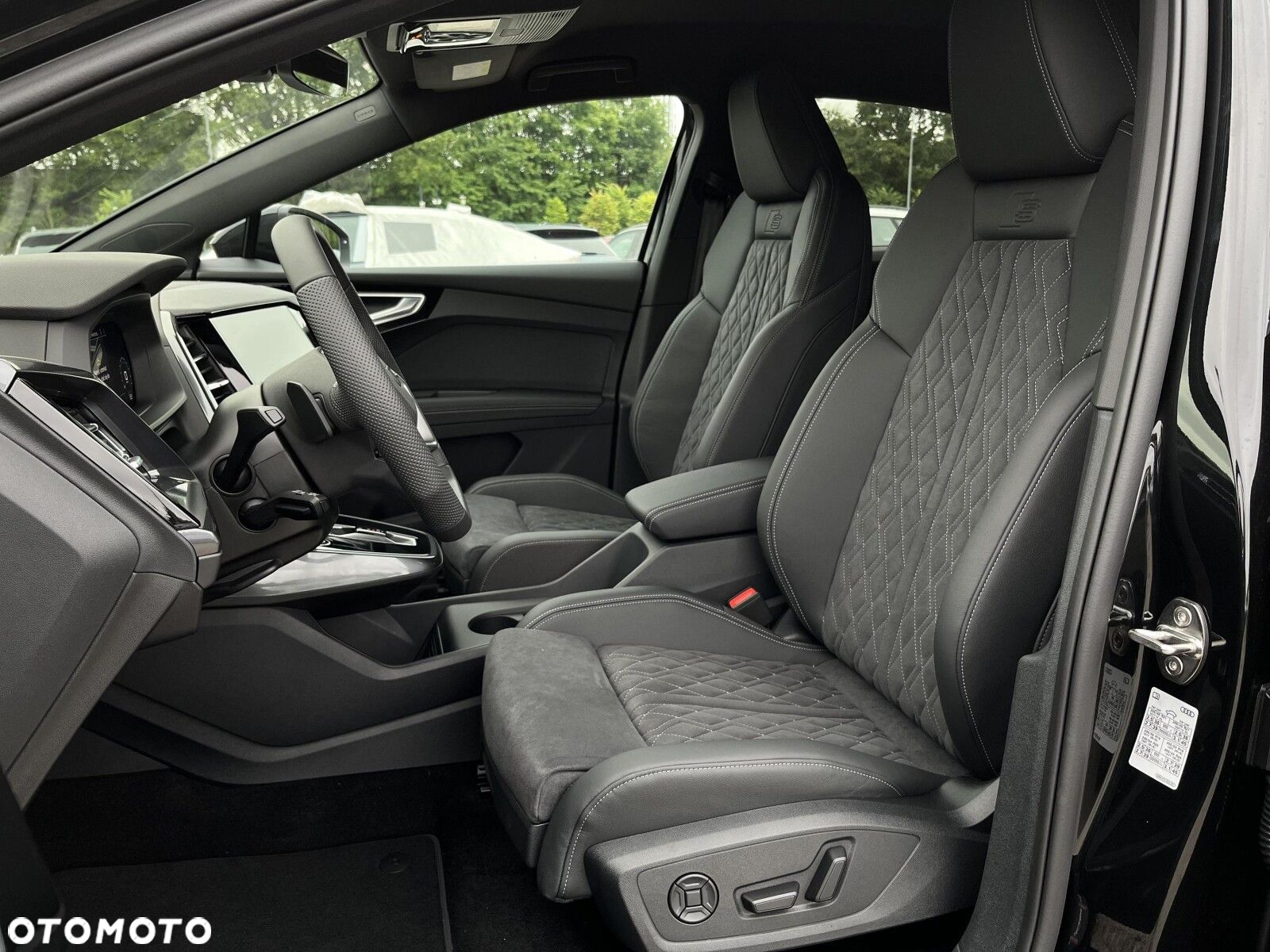 Audi Q4 Sportback e-tron - 12
