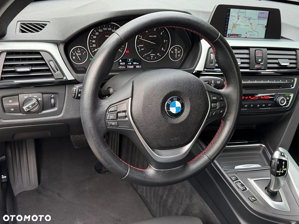 BMW Seria 3 318d Blue Performance Sport Line - 7