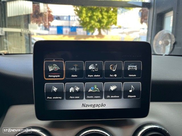 Mercedes-Benz CLA 200 d Urban - 17