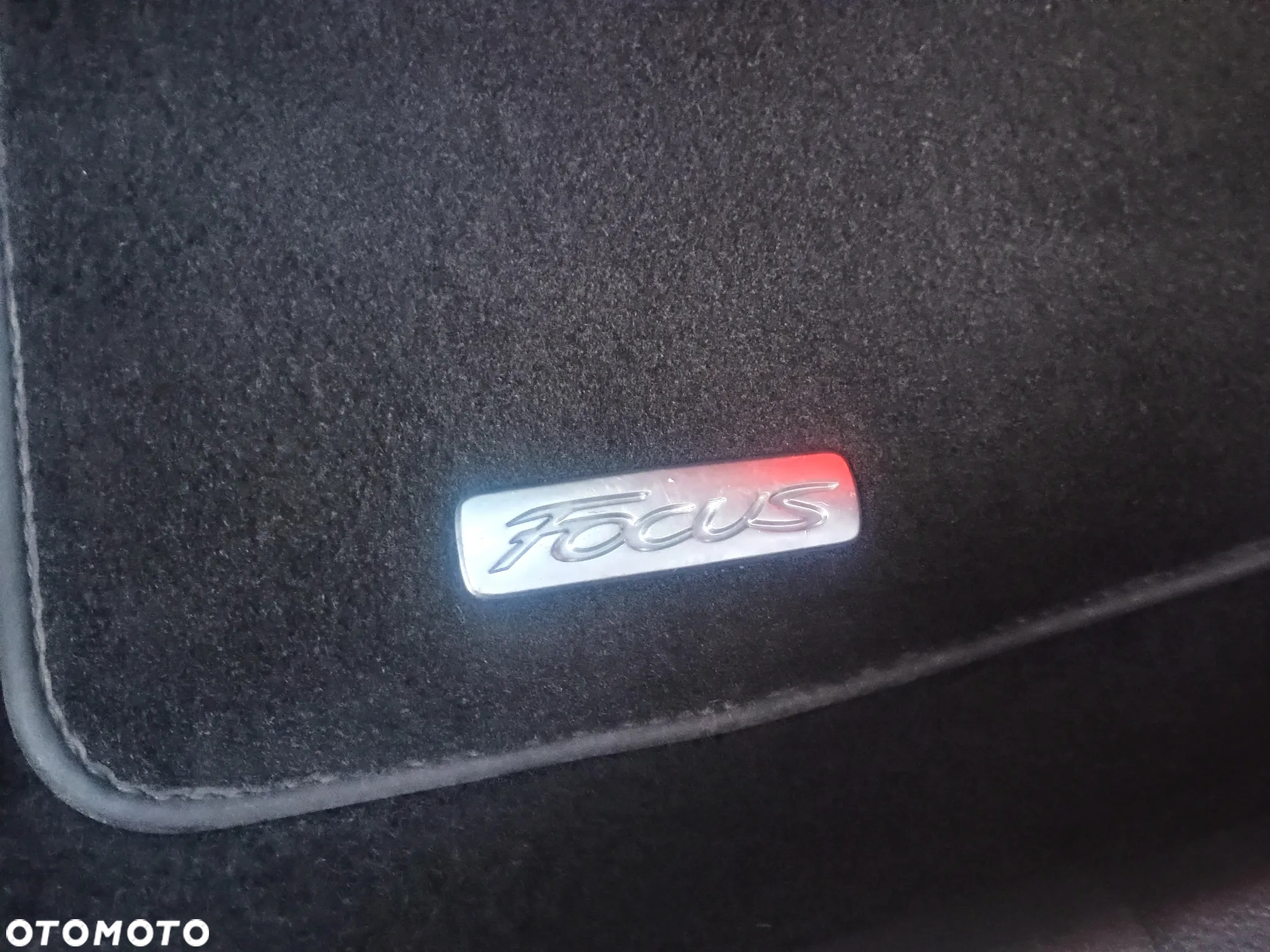 Ford Focus 1.6 EcoBoost Gold X (Trend) - 24
